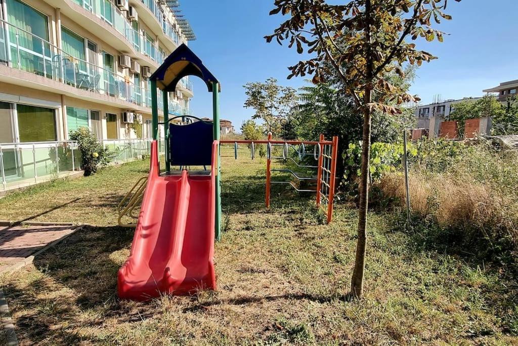 Уютен Апартамент Близо До Морето Igroeg Burgas Exteriör bild